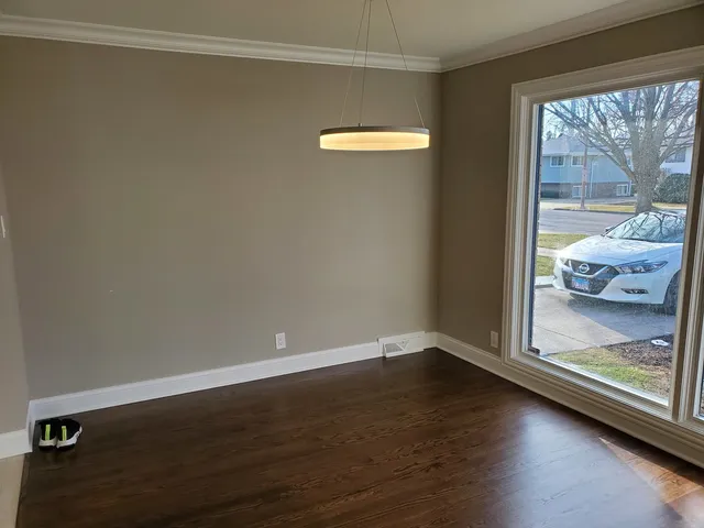 $500,000 | 542 Laramie Avenue, Wilmette, IL 60091