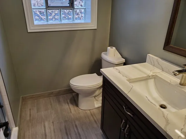 $500,000 | 542 Laramie Avenue, Wilmette, IL 60091