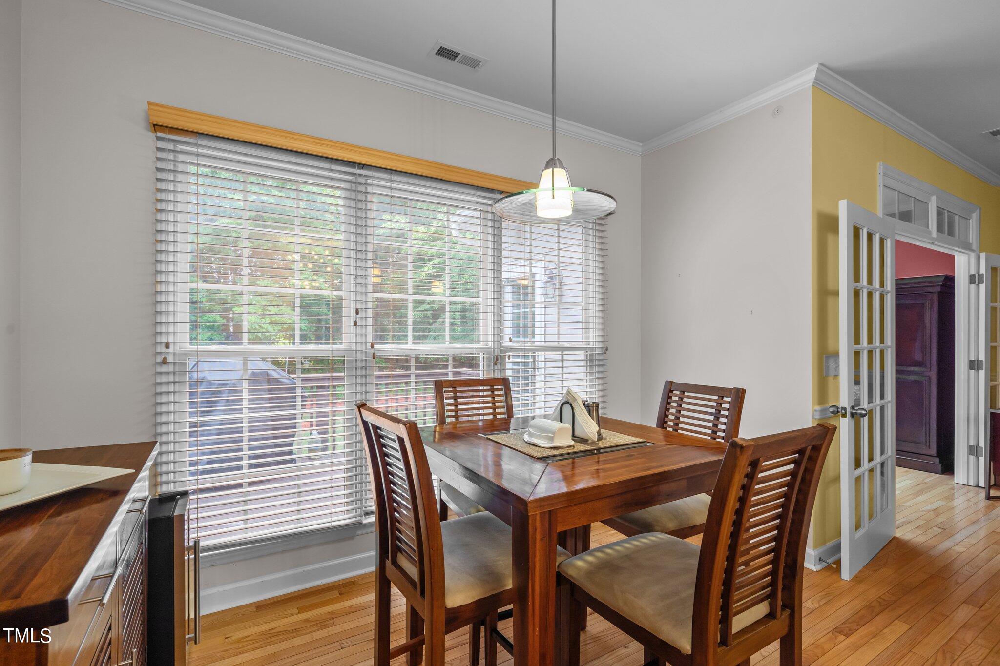 624 Red Cedar Circle Durham, NC 27712 - Photo 9 of 24 Eat-in Kitchen