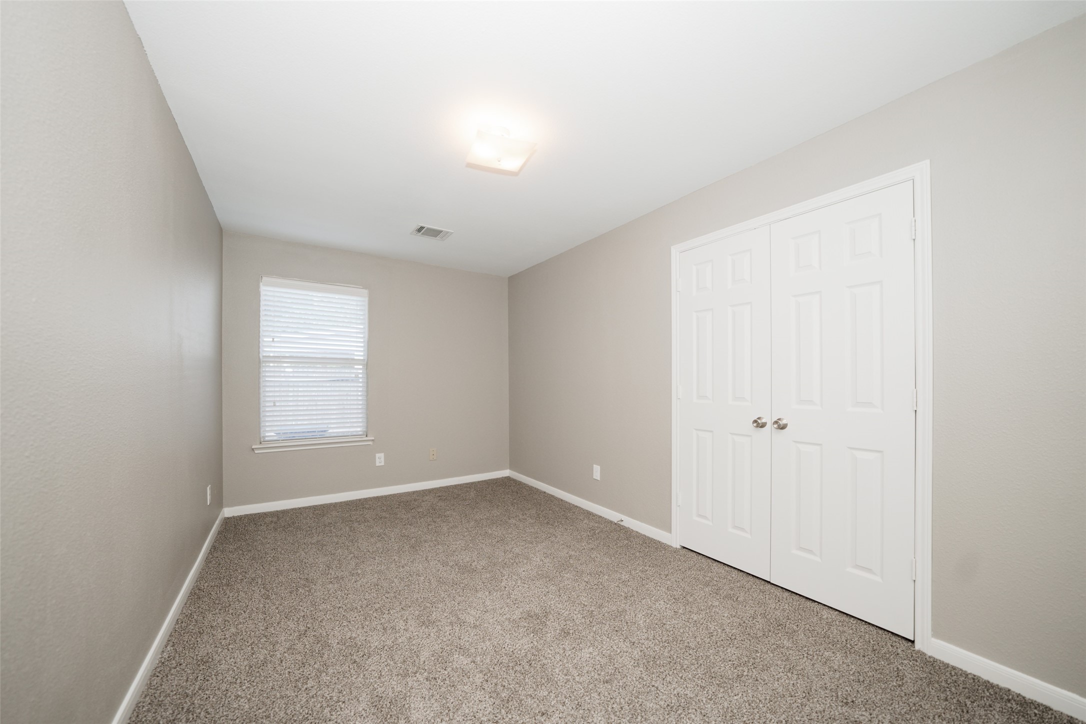 28894 Llano River Loop Spring, TX 77386 - Photo 25 of 33 a view of room and window