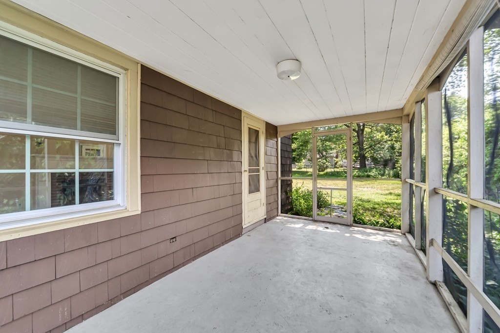 41 Cooley Drive Longmeadow, MA 01106 - Photo 4 of 30