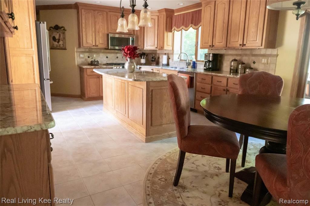 4125 Curtis Road Leonard, MI 48367 - Photo 13 of 35