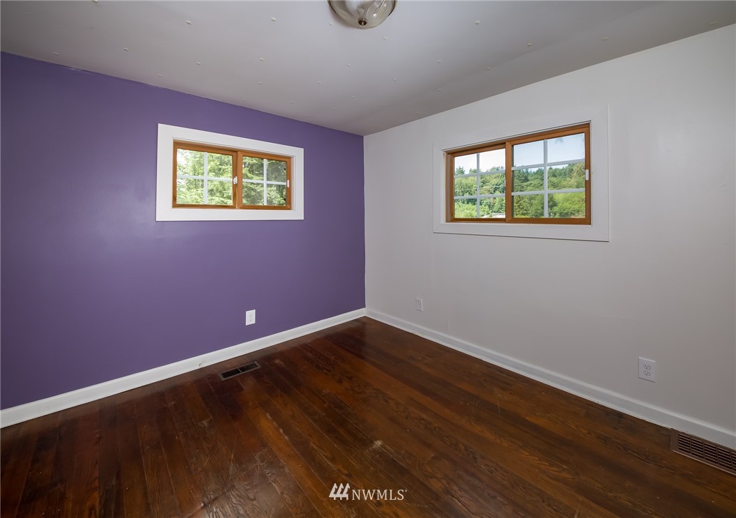 7018 Johnson Road Northeast Federal Way, WA 98422 - Photo 5 of 14