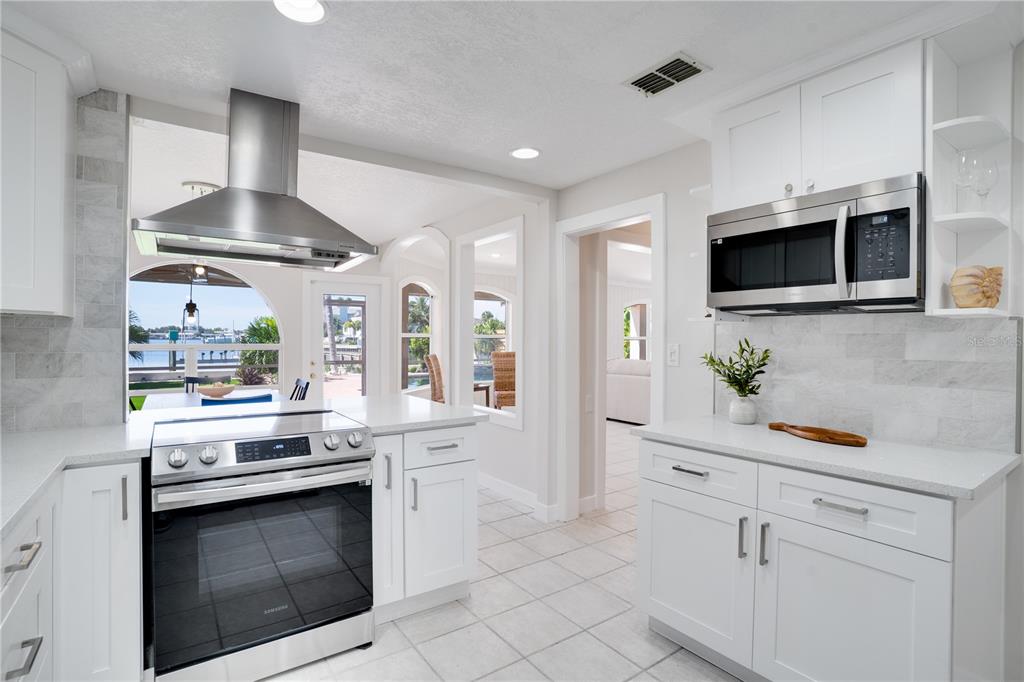 333 12th Avenue Indian Rocks Beach, FL 33785 - Photo 13 of 64