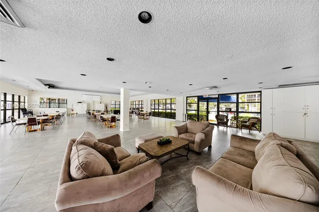 $3,100 | 600 Parkview Drive, Unit 1114, Hallandale Beach, FL 33009