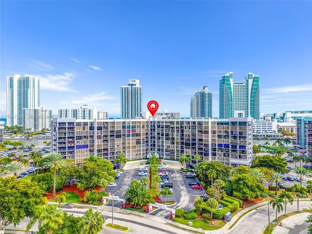 $3,100 | 600 Parkview Drive, Unit 1114, Hallandale Beach, FL 33009