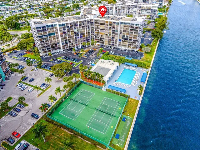 $3,100 | 600 Parkview Drive, Unit 1114, Hallandale Beach, FL 33009