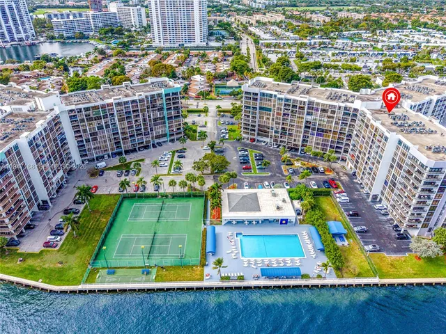 $3,100 | 600 Parkview Drive, Unit 1114, Hallandale Beach, FL 33009