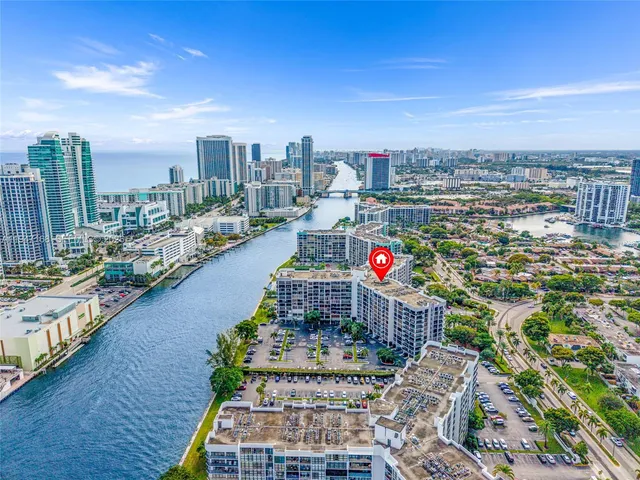 $3,100 | 600 Parkview Drive, Unit 1114, Hallandale Beach, FL 33009