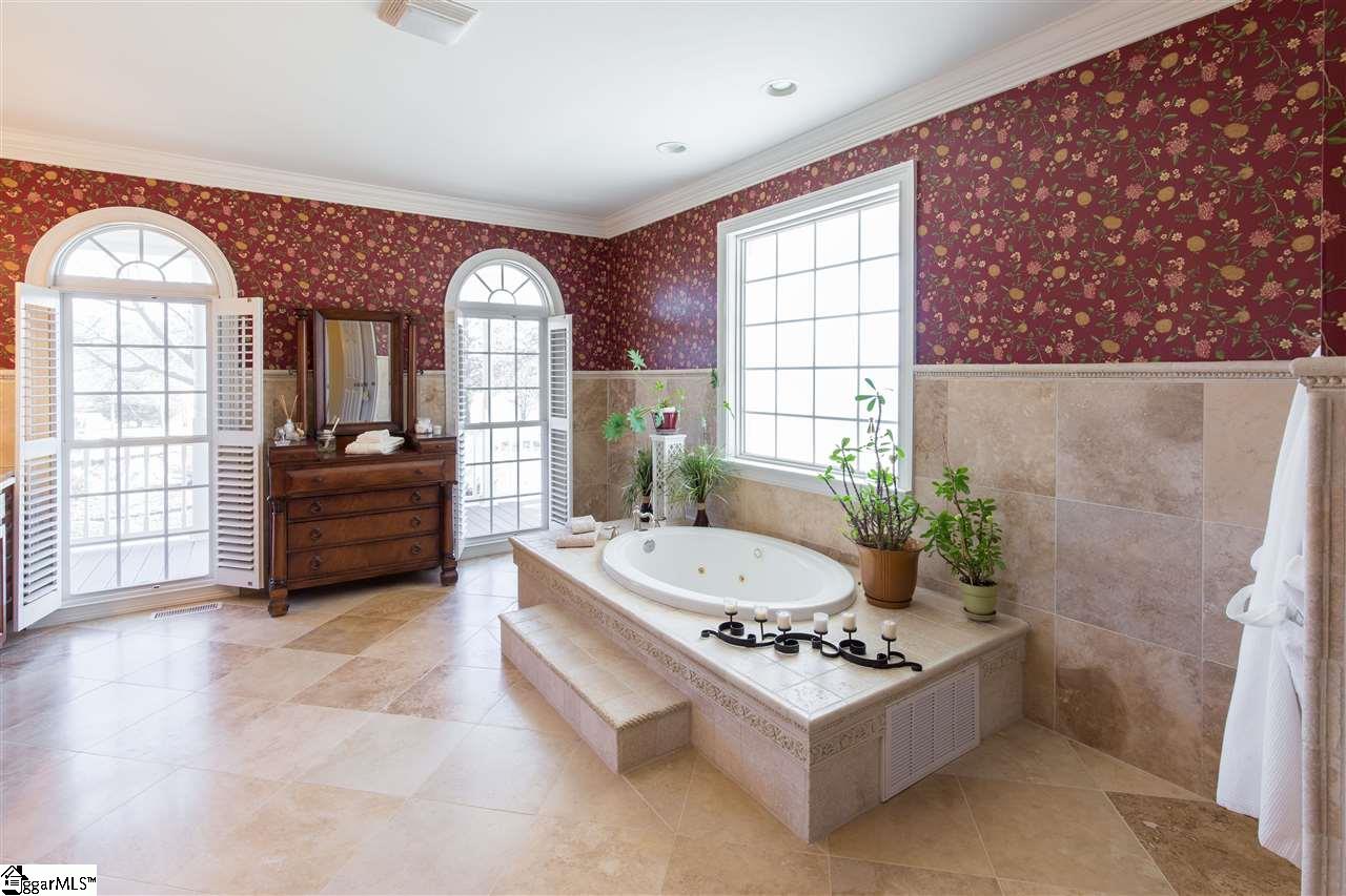 175 Waters Road Taylors, SC 29687 - Photo 18 of 36 Gallery Image 18
