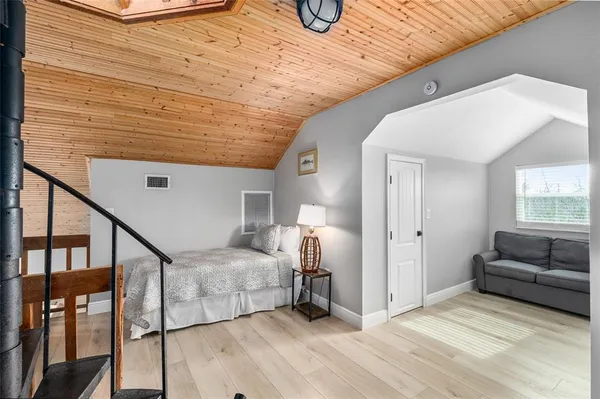 a view of entryway with wooden floor