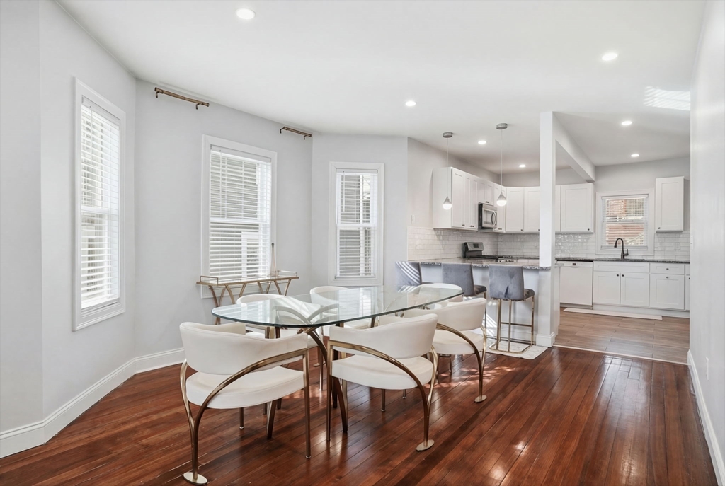 20 Bentham Road Boston, MA 02122 - Photo 3 of 16