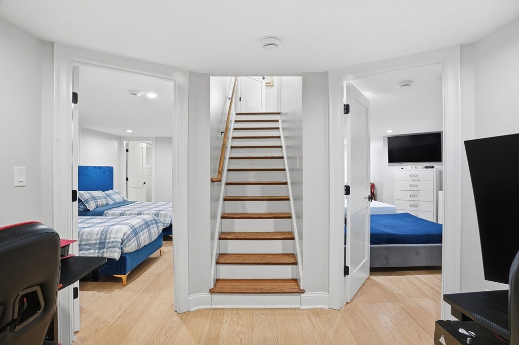 20 Bentham Road Boston, MA 02122 - Photo 9 of 16