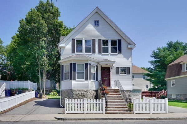 38 Edgemere Road Boston, MA 02132 - Photo 4 of 29