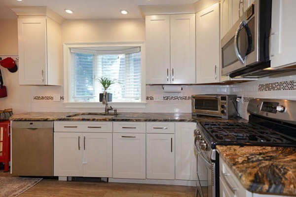 38 Edgemere Road Boston, MA 02132 - Photo 5 of 29