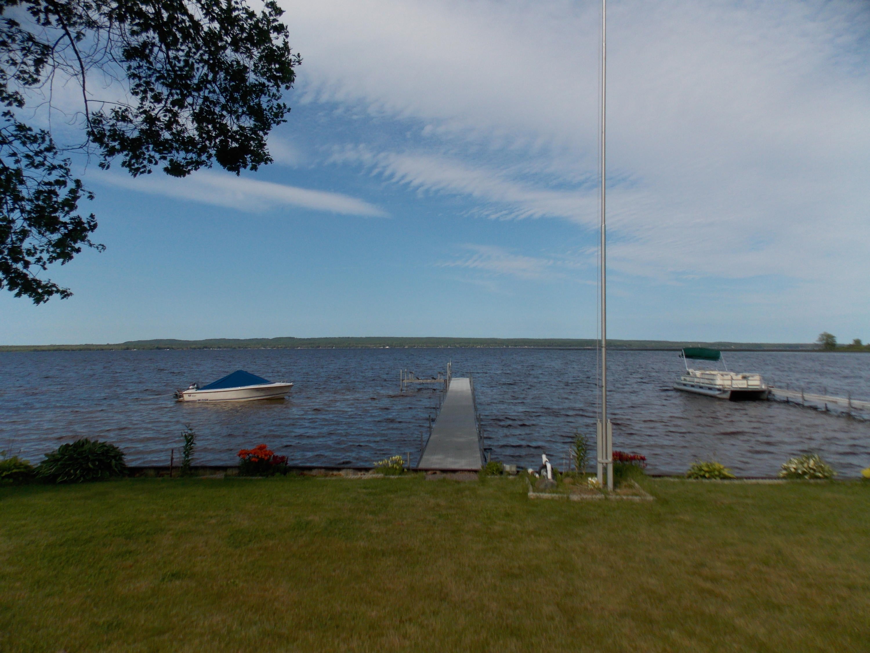 1404 North Black River Road Cheboygan, MI 49721 - Photo 2 of 20 Gallery Image 2