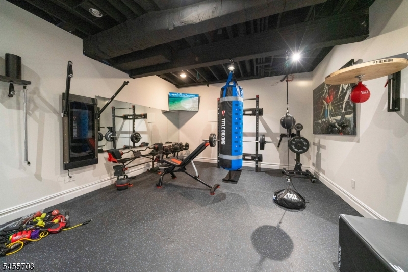 129 Braidburn Road Florham Park, NJ 07932 - Photo 46 of 50 Gallery Image 46