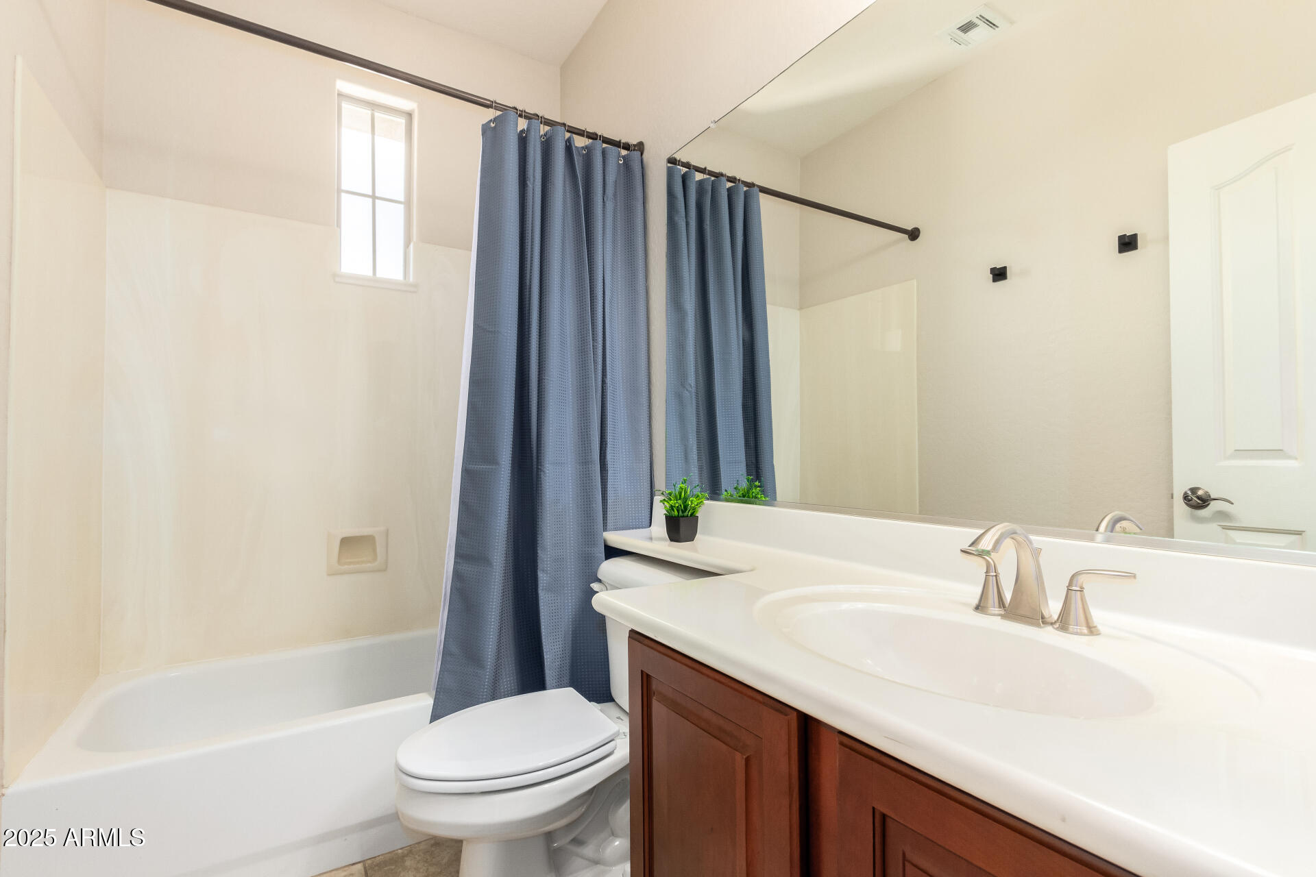 18475 Verdin Road Goodyear, AZ 85338 - Photo 33 of 62 Bathroom