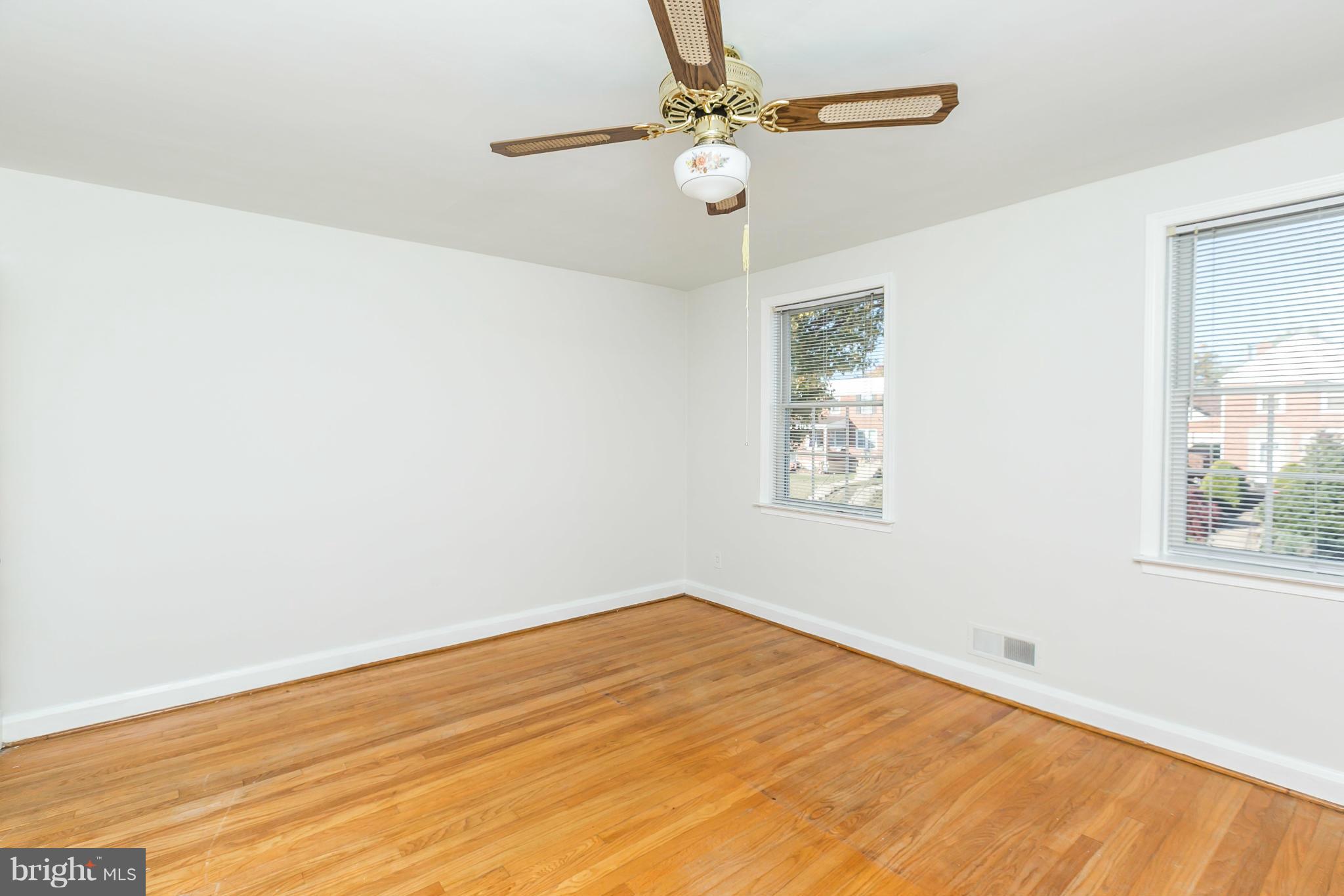 1809 Dunmere Road Baltimore, MD 21222 - Photo 16 of 25 Bedroom (Master)