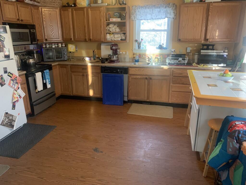 99 Oak Hill Road Orland, ME 04472 - Photo 3 of 10 03-kitchen