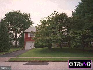 450 Kennerly Road Springfield, PA 19064 - Photo 1 of 1 a view of a yard in front of a house