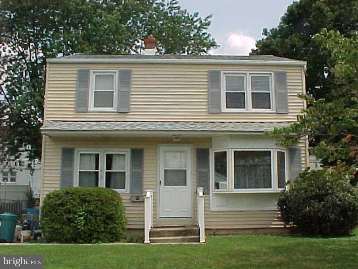 221 West Roland Road Brookhaven, PA 19015 - Photo 1 of 21 Gallery Image 1
