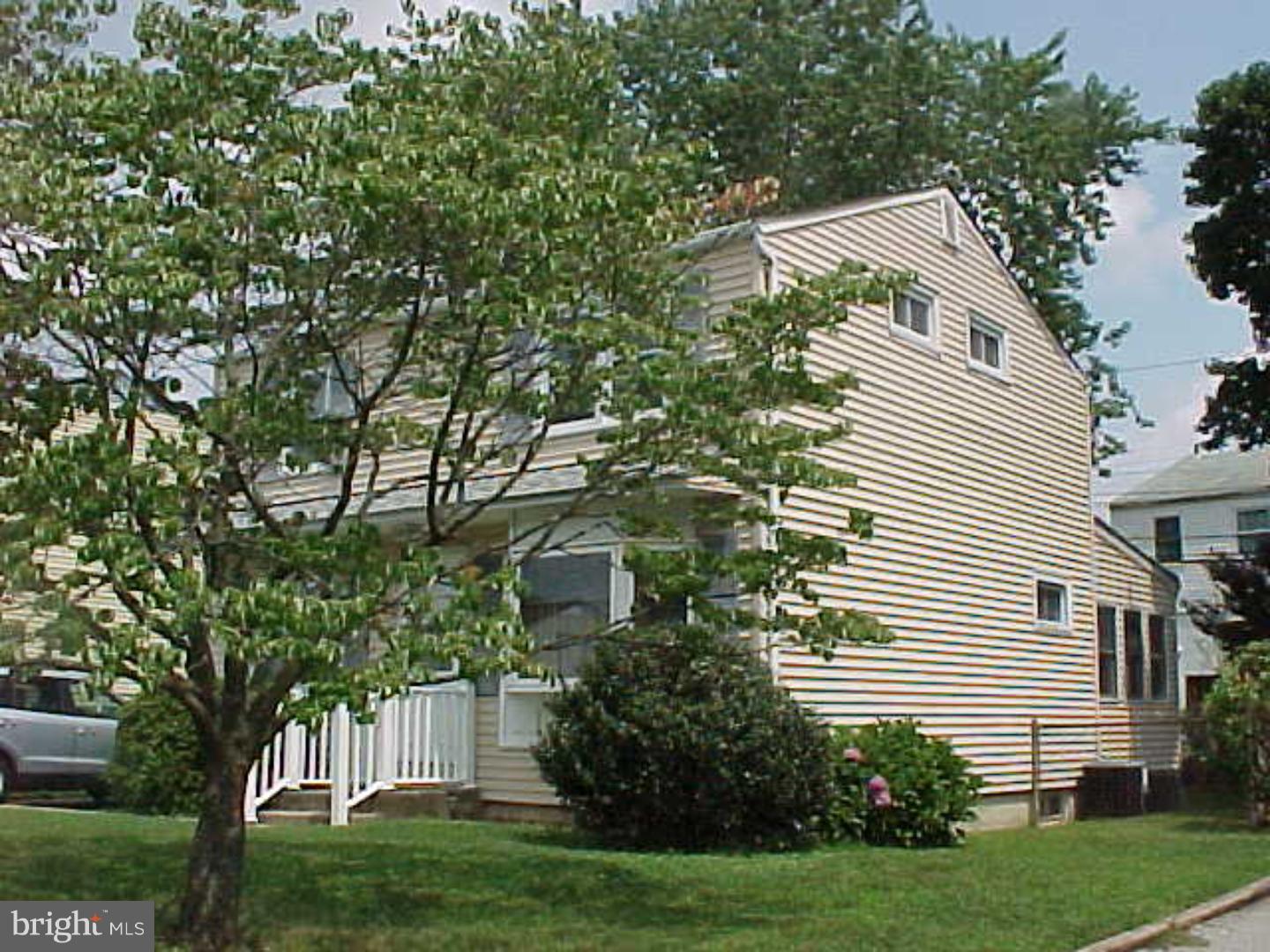 221 West Roland Road Brookhaven, PA 19015 - Photo 6 of 21 Gallery Image 6