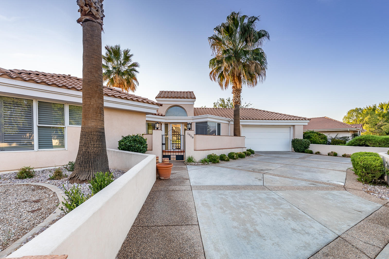 1958 South Point Street St. George, UT 84790 - Photo 1 of 1 front elevation