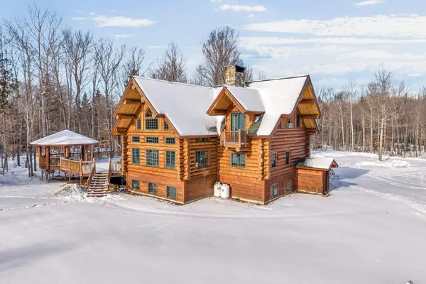 $2,300,000 | 5008 Twin Brook Road, Carrabassett Valley, ME 04947