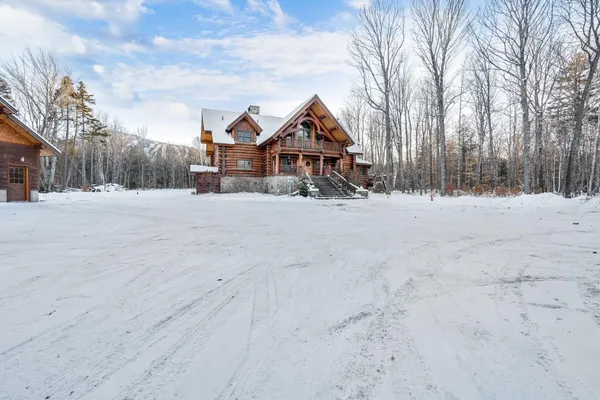 $2,300,000 | 5008 Twin Brook Road, Carrabassett Valley, ME 04947