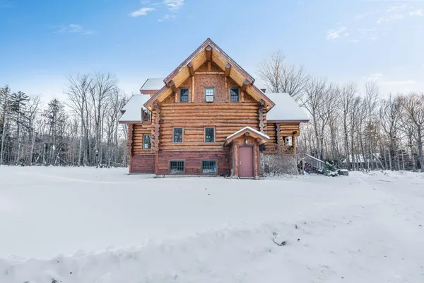 $2,300,000 | 5008 Twin Brook Road, Carrabassett Valley, ME 04947