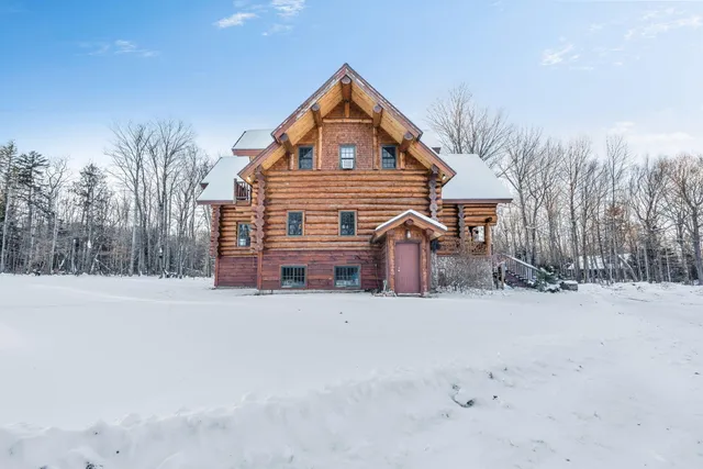 $2,980,000 | 5008 Twin Brook Road, Carrabassett Valley, ME 04947