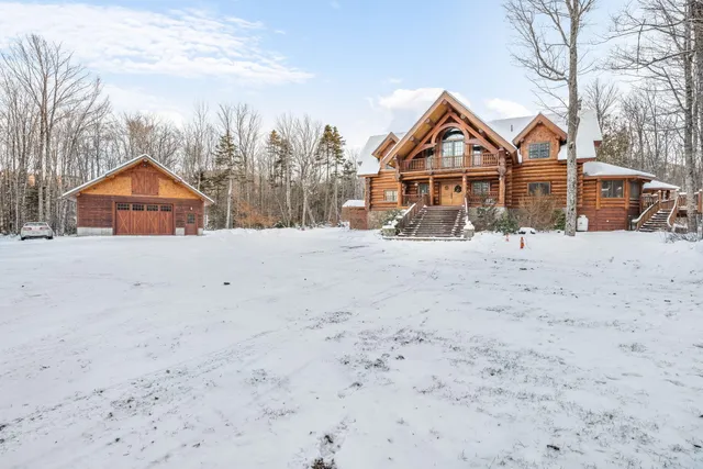 $2,980,000 | 5008 Twin Brook Road, Carrabassett Valley, ME 04947