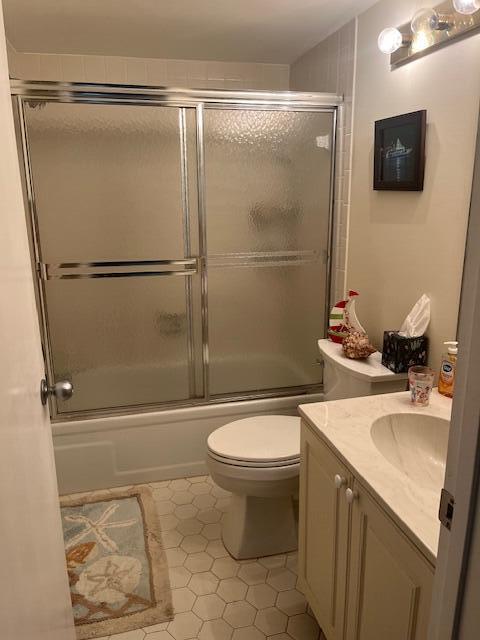 500 Ocean Trail Way, Unit 210 Jupiter, FL 33477 - Photo 25 of 41 Guest Bath