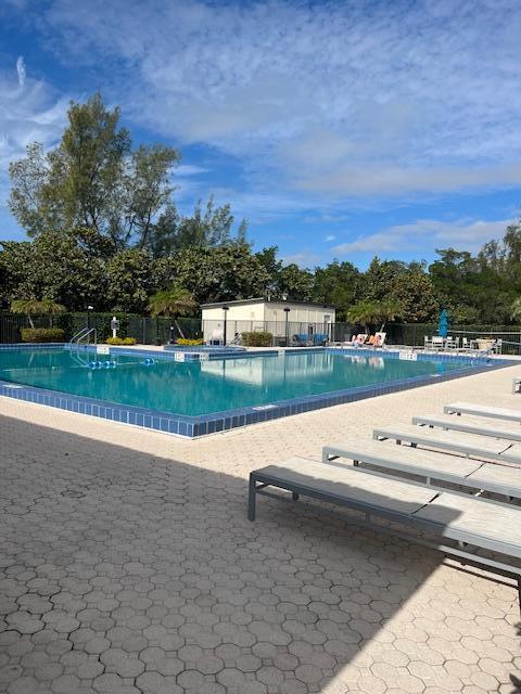 500 Ocean Trail Way, Unit 210 Jupiter, FL 33477 - Photo 32 of 41 Pool