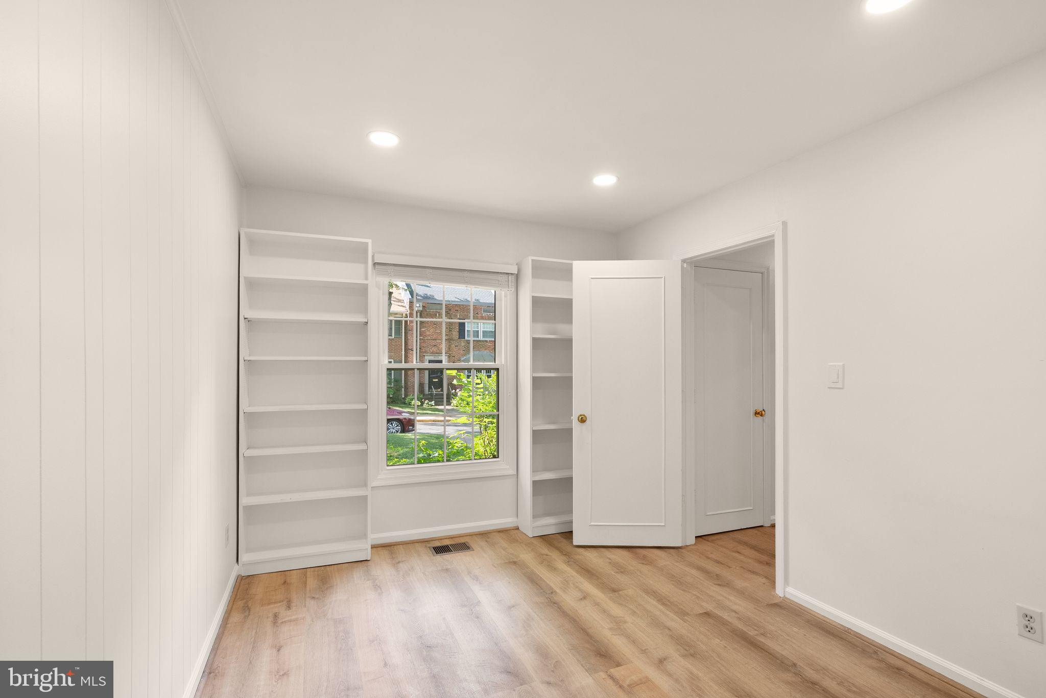 8330 Wickham Road Springfield, VA 22152 - Photo 6 of 53