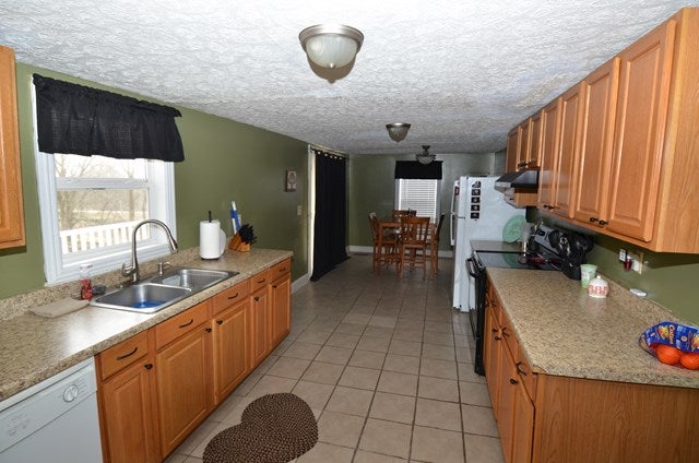 43 Tick Ridge Road Glasgow, KY 42141 - Photo 3 of 14 Gallery Image 3