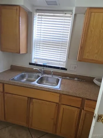 $79,900 | 1067 Melvin Drive, St. Louis, MO 63137