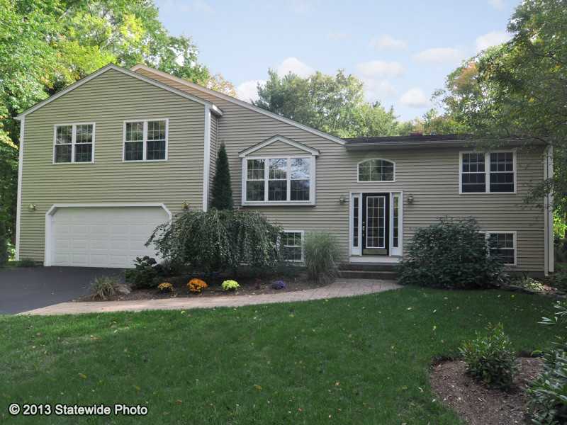 128 Elmdale Road Scituate, RI 02857 - Photo 1 of 25 Exterior Front.