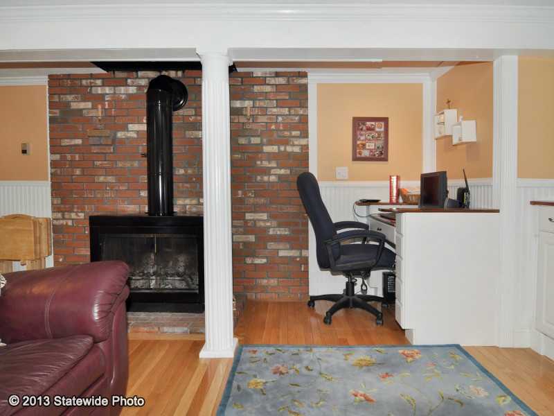 128 Elmdale Road Scituate, RI 02857 - Photo 24 of 25 Studio/Study/Office.