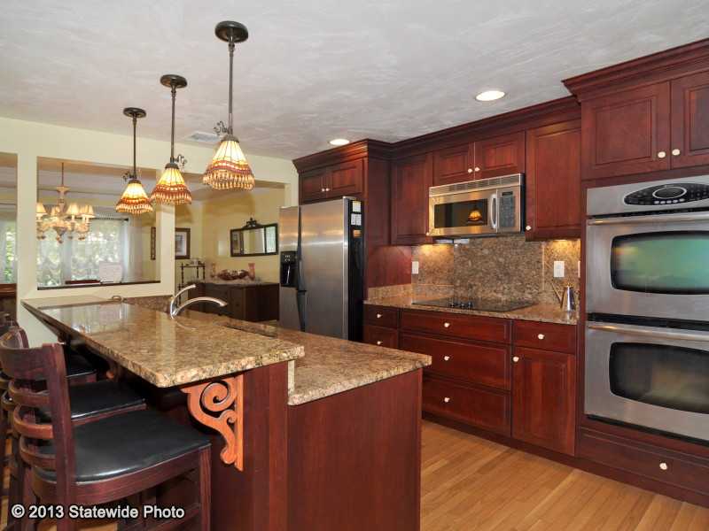 128 Elmdale Road Scituate, RI 02857 - Photo 7 of 25 Kitchen.