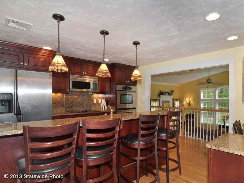 128 Elmdale Road Scituate, RI 02857 - Photo 9 of 25 Kitchen.