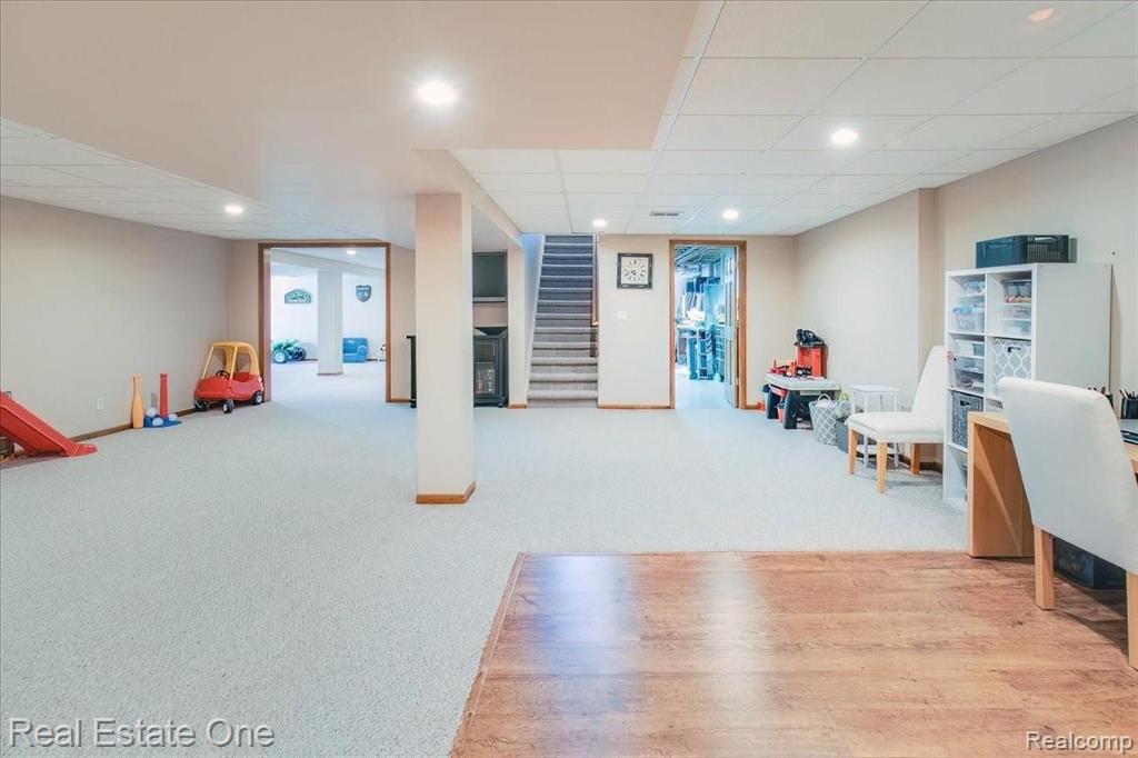 451 Lake Forest Road Rochester Hills, MI 48309 - Photo 52 of 97