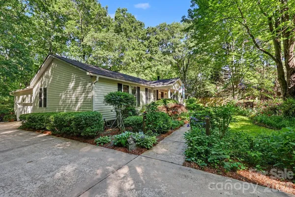 $695,000 | 10112 Idlewild Road, Matthews, NC 28105