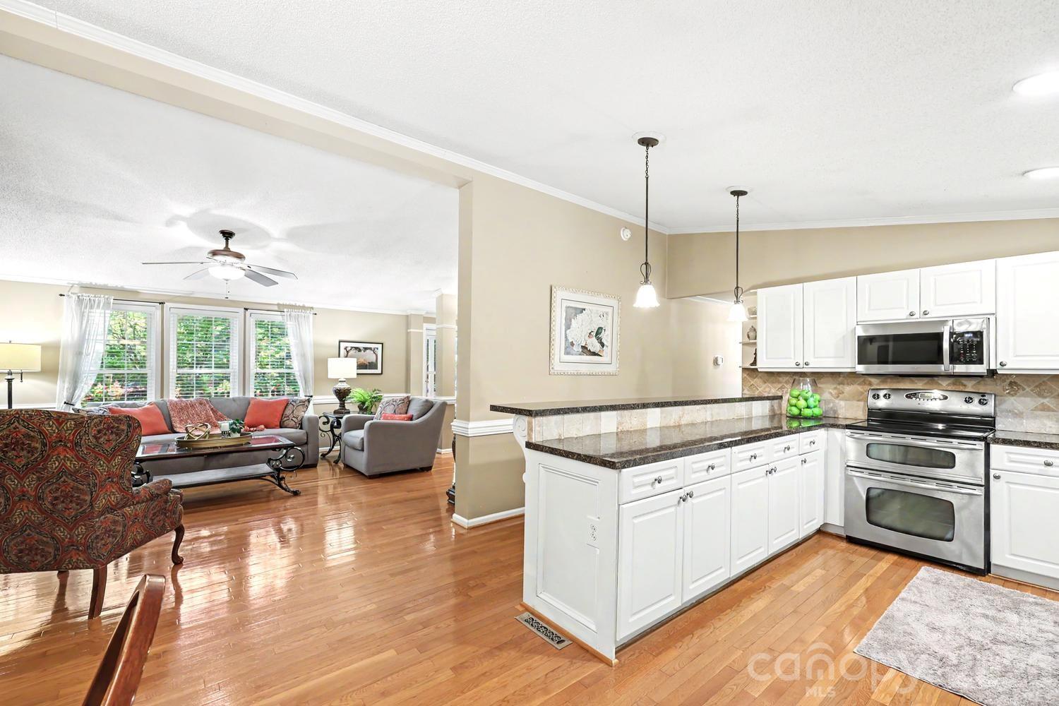 10112 Idlewild Road Matthews, NC 28105 - Photo 15 of 46
