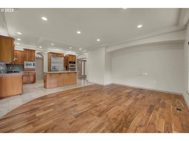 $925,000 | 3234 Riverplace Drive, Eugene, OR 97401