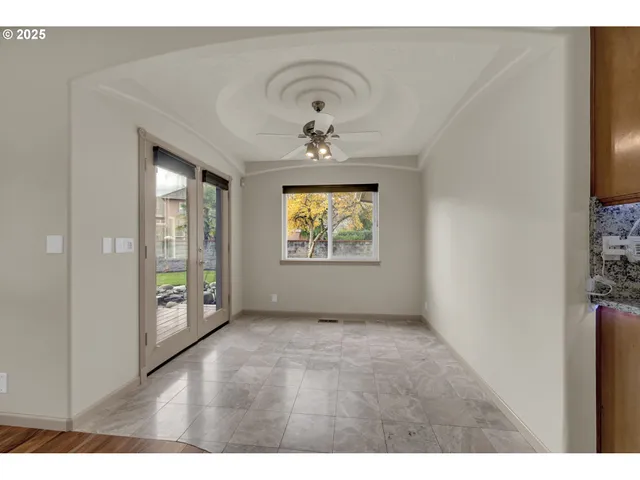 $925,000 | 3234 Riverplace Drive, Eugene, OR 97401