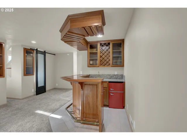 $925,000 | 3234 Riverplace Drive, Eugene, OR 97401