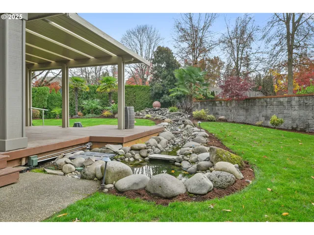 $925,000 | 3234 Riverplace Drive, Eugene, OR 97401