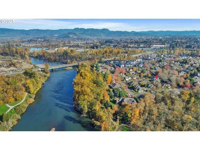 $925,000 | 3234 Riverplace Drive, Eugene, OR 97401